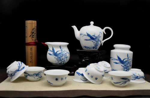 陶瓷企業(yè)順利轉(zhuǎn)型需順應(yīng)時(shí)勢及時(shí)調(diào)整戰(zhàn)略部署